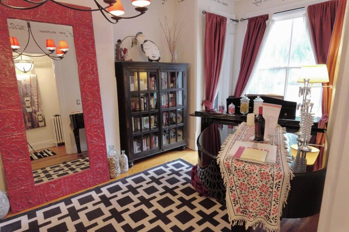 The Grand Piano At Logan Circle Ferienhaus *
